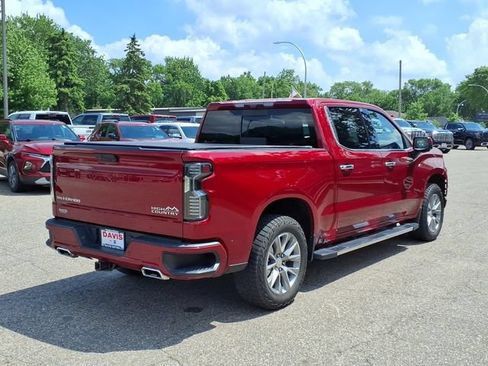 Used 2020 Chevrolet Silverado 1500 High Country w/ Technology Package AWD/4WD image 3