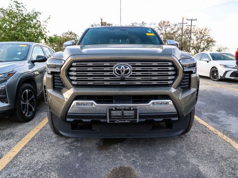 Certified 2025 Toyota Tacoma Limited AWD/4WD image 4
