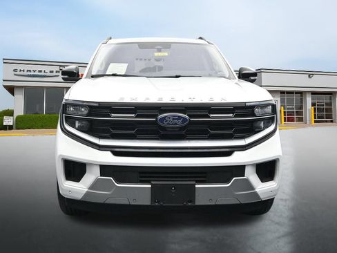 Used 2025 Ford Expedition Max Platinum AWD/4WD image 8