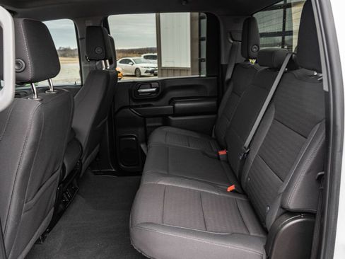 Used 2024 Chevrolet Silverado 2500 Custom w/ Custom Convenience Package image 7