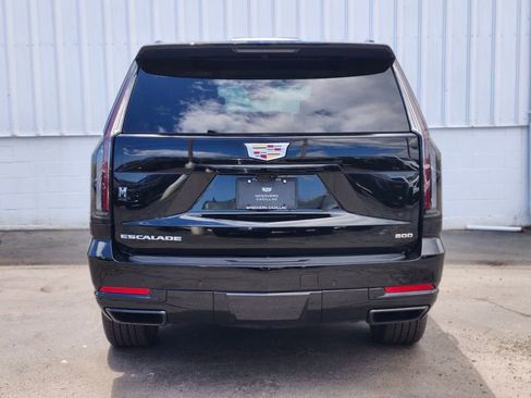 Used 2026 Cadillac Escalade Platinum Sport w/ LPO, Floor Liner Package AWD/4WD image 4