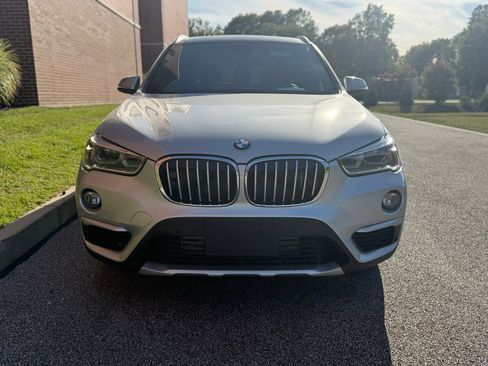 Used 2017 BMW X1 xDrive28i image 2