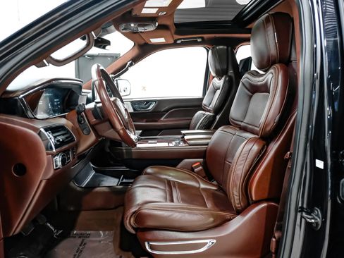 Used 2019 Lincoln Navigator L Black Label image 24
