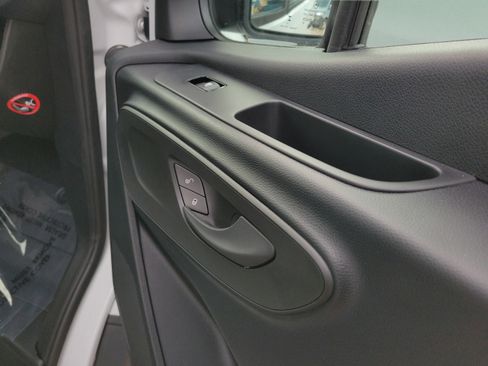 Used 2025 Mercedes-Benz Sprinter 2500 image 14