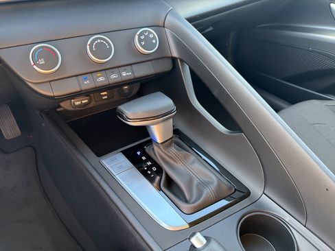 New 2026 Hyundai Elantra SE image 17