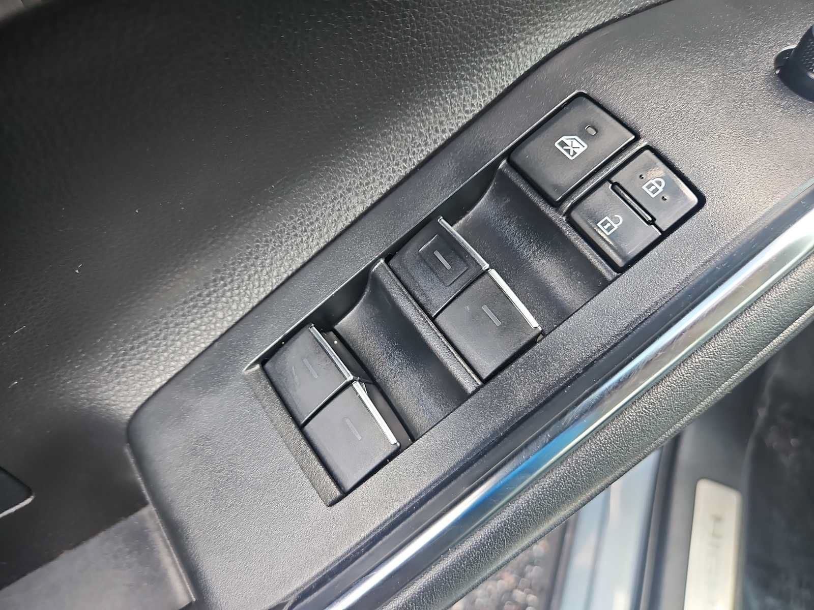 Used 2020 Toyota Highlander Limited AWD/4WD image 15