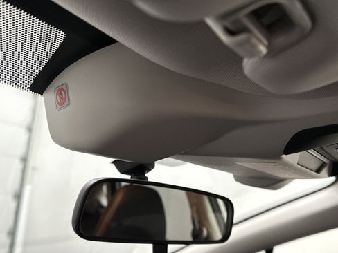 Used 2023 Subaru Crosstrek 2.0i image 34