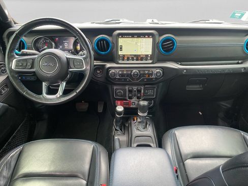 Used 2021 Jeep Wrangler Unlimited Rubicon 4xe w/ Cold Weather Group AWD/4WD image 15