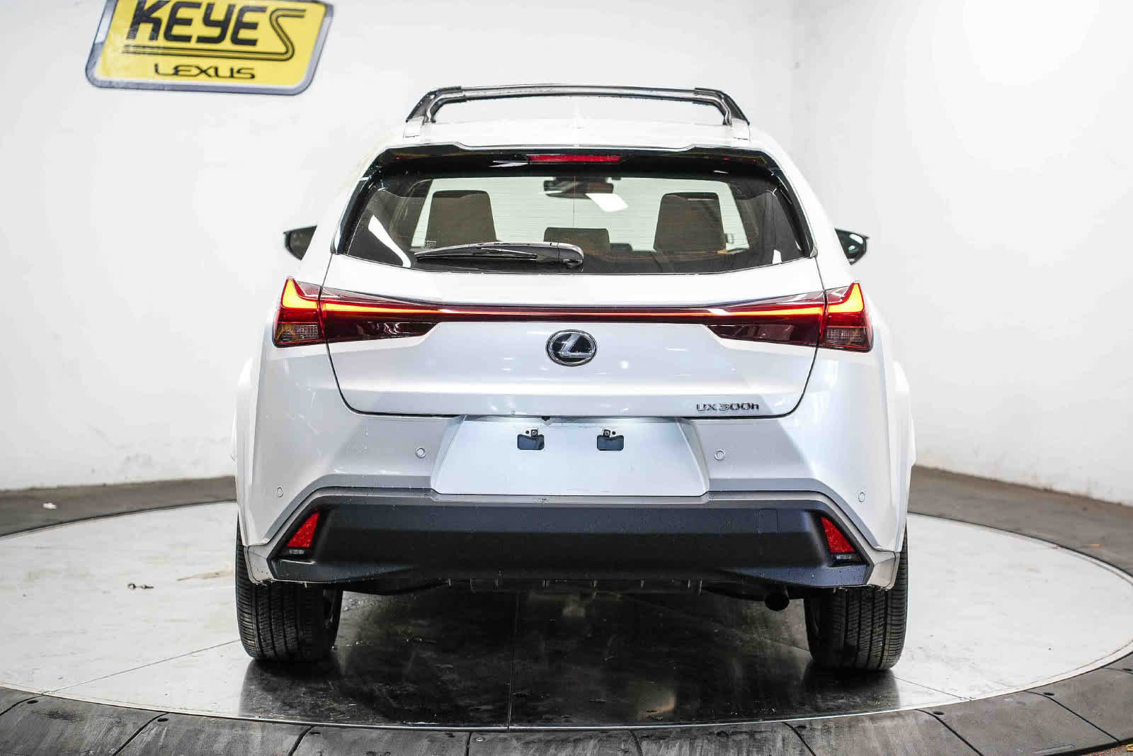 Used 2025 Lexus UX 300h FWD w/ Accessory Package (Z2) image 3