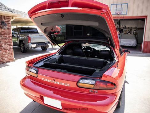 Used 2002 Chevrolet Camaro Z28 w/ SS Performance/Appearance Pkg RWD image 41