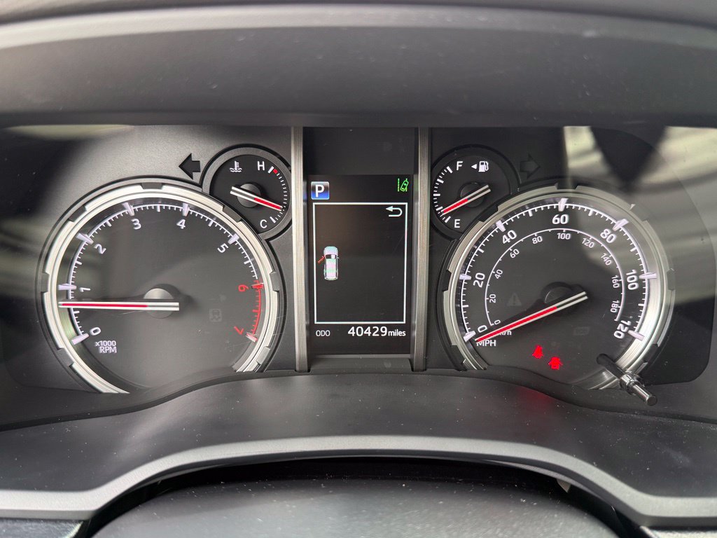 Used 2023 Toyota 4Runner TRD Off-Road AWD/4WD image 17