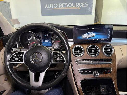 Used 2019 Mercedes-Benz C 300 Sedan image 38