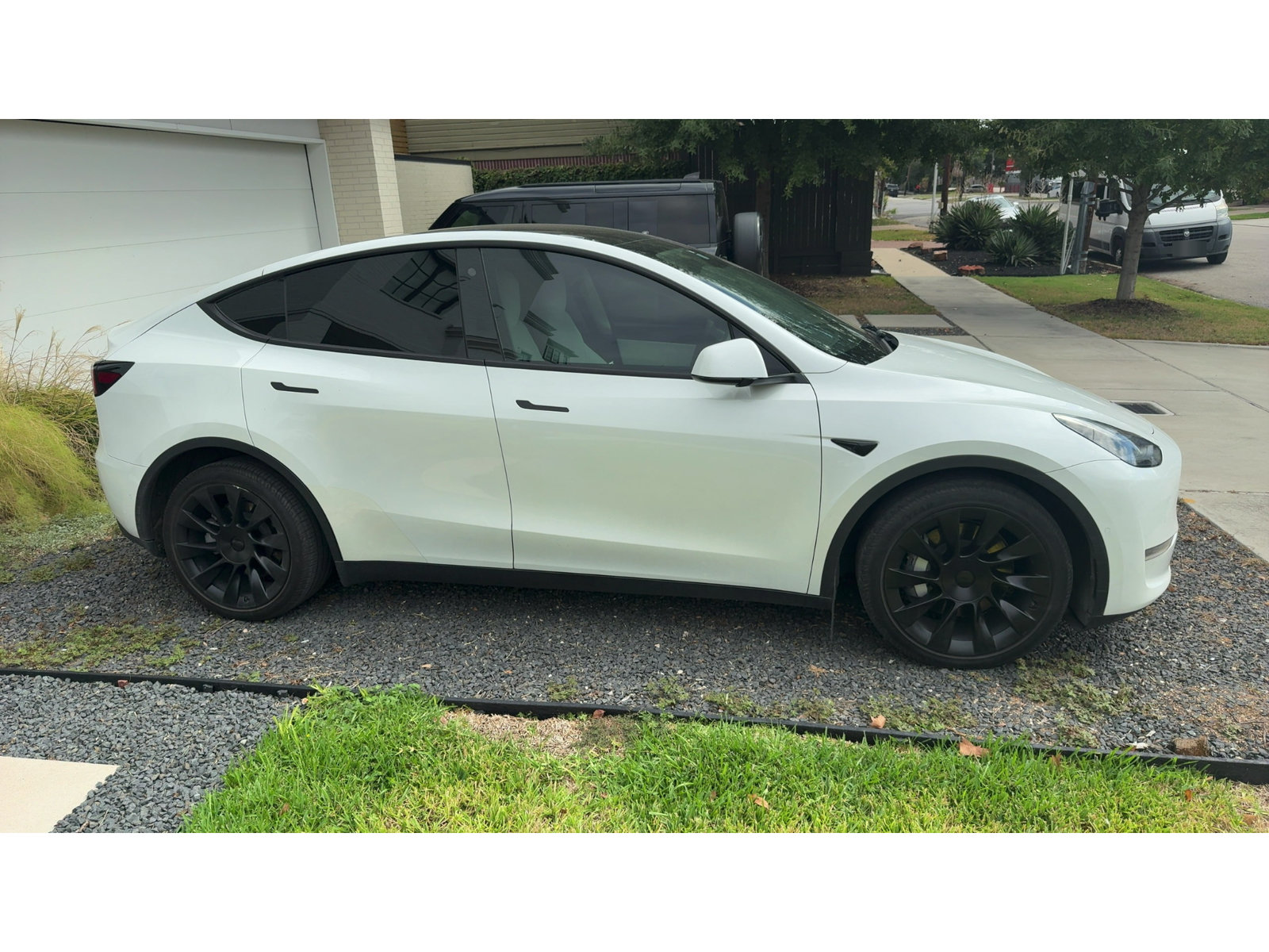 Used 2021 Tesla Model Y Long Range AWD/4WD image 6