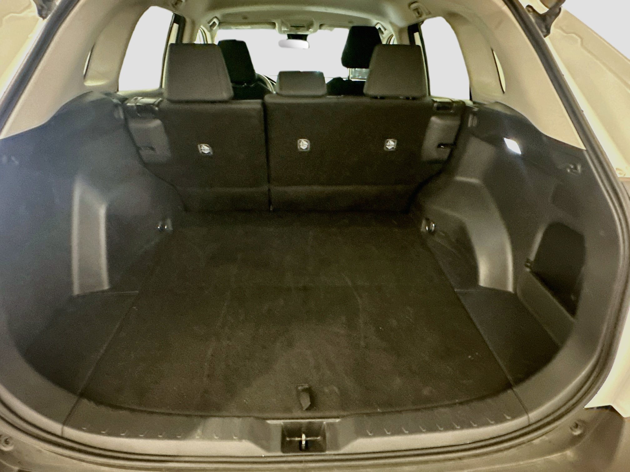 Used 2025 Toyota RAV4 LE AWD/4WD image 30