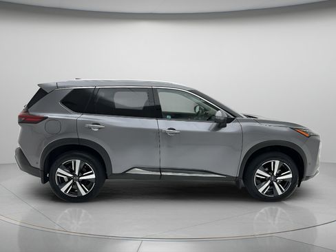 Used 2023 Nissan Rogue SL w/ SL Premium Package AWD/4WD image 2