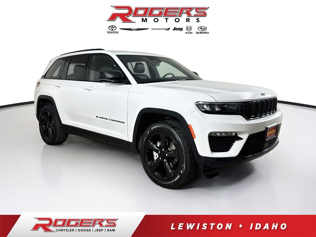 Certified 2025 Jeep Grand Cherokee Limited w/ Black Appearance Package AWD/4WD image 1