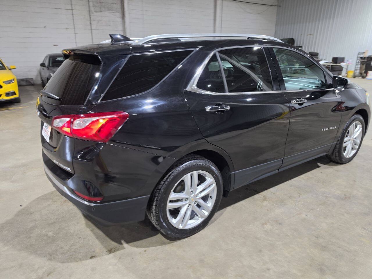 Used 2020 Chevrolet Equinox Premier AWD/4WD image 12