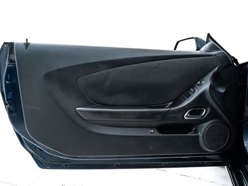 Used 2015 Chevrolet Camaro SS w/ SS Performance Package image 16