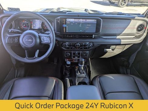 Certified 2025 Jeep Wrangler Unlimited Rubicon image 29