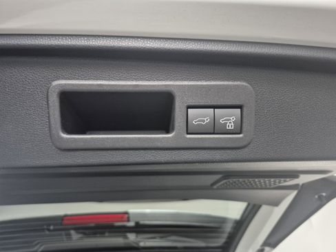 New 2025 Toyota RAV4 XLE Premium image 17