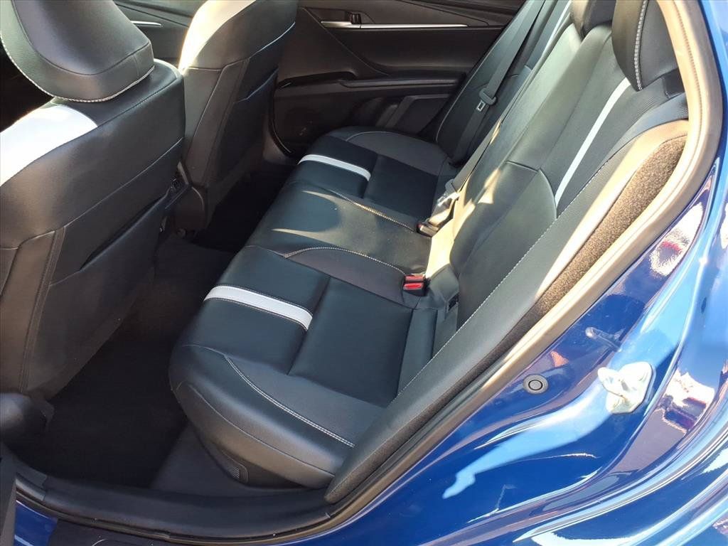 Used 2025 Toyota Camry SE FWD image 7
