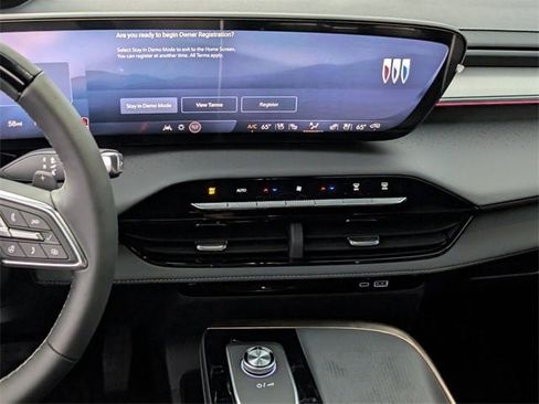 New 2026 Buick Enclave Avenir w/ Super Cruise Package image 11