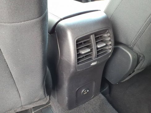 Used 2021 Ford Escape SE w/ Cold Weather Package FWD image 12