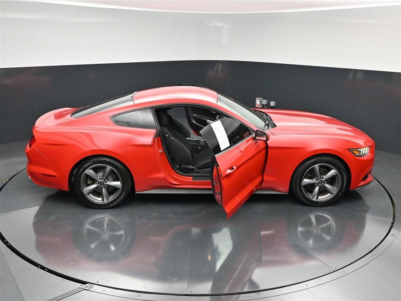 Used 2015 Ford Mustang Coupe w/ Equipment Group 051A RWD image 35