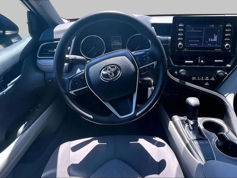 Certified 2022 Toyota Camry LE FWD image 5