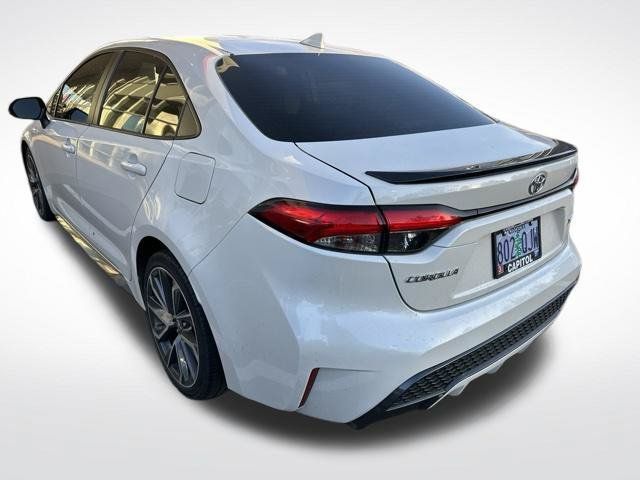 Used 2021 Toyota Corolla XSE FWD image 3