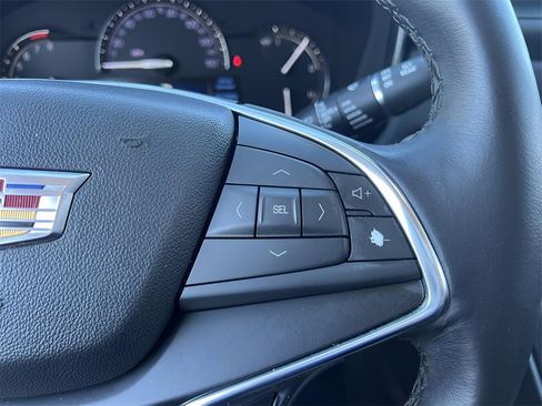 Used 2019 Cadillac XT5 Premium Luxury image 18