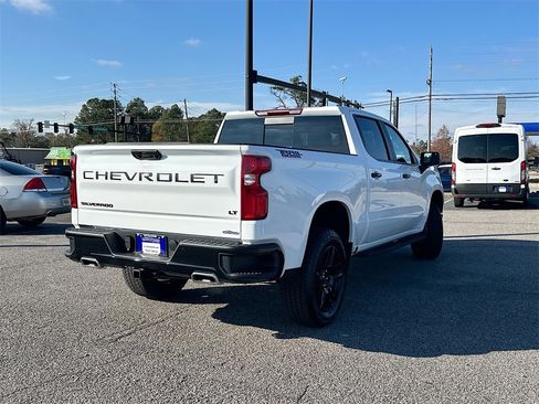 Used 2025 Chevrolet Silverado 1500 LT Trail Boss w/ Convenience Package II image 7