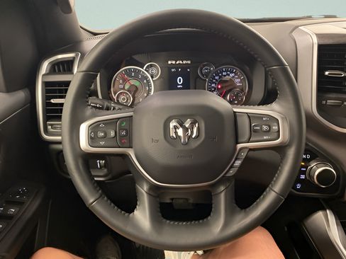 Used 2023 RAM 1500 Big Horn AWD/4WD image 15