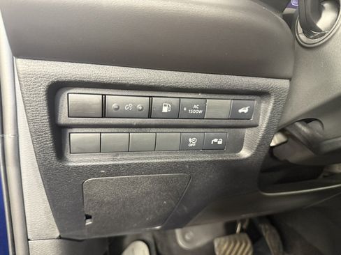 Used 2025 Mitsubishi Outlander SEL AWD/4WD image 23