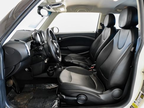 Used 2013 MINI Cooper Hardtop image 3