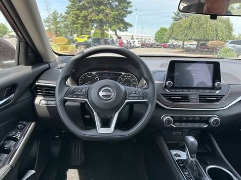 Certified 2023 Nissan Altima 2.5 SV AWD/4WD image 19