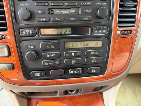Used 2001 Lexus LX 470 4WD image 38