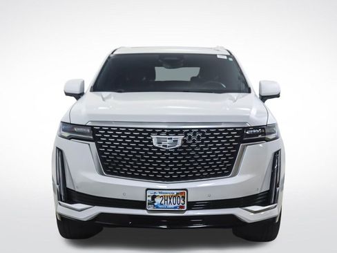 Used 2023 Cadillac Escalade Premium Luxury w/ LPO, Radiant Package AWD/4WD image 8