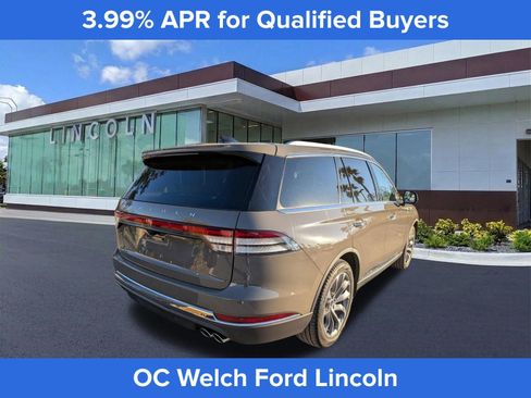 Certified 2025 Lincoln Aviator Reserve RWD image 5