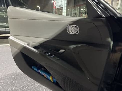 Used 2023 Hyundai Elantra SEL w/ Preferred Accessory Package image 4