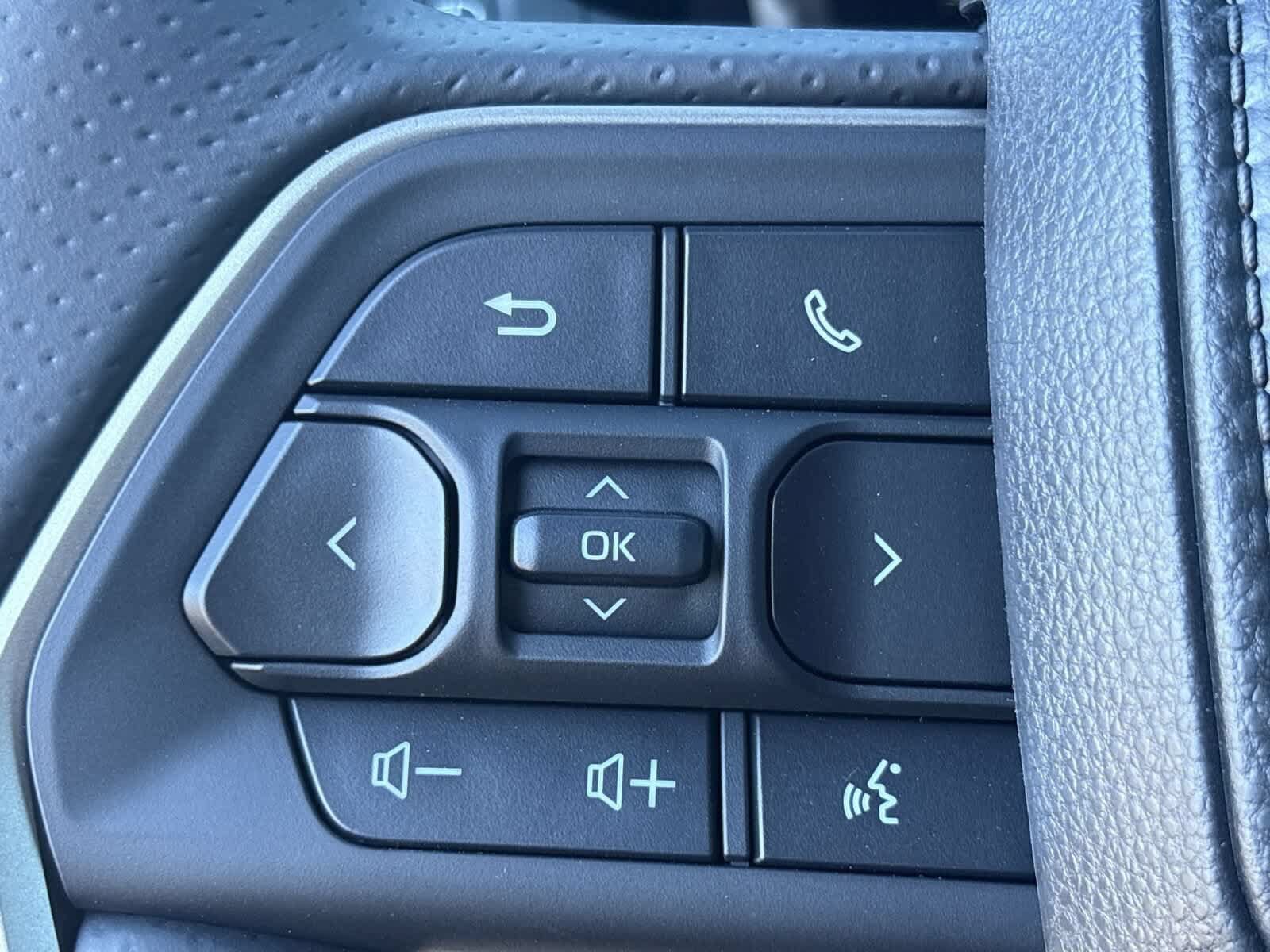 Used 2025 Toyota 4Runner TRD Off-Road AWD/4WD image 28