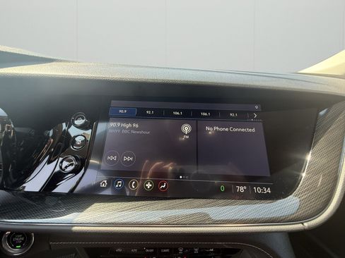 Used 2021 Buick Envision Preferred FWD image 12