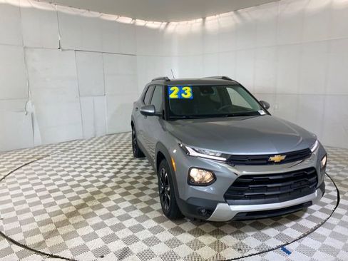 Used 2023 Chevrolet TrailBlazer LT FWD image 45