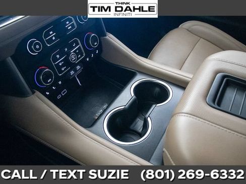 Used 2024 Chevrolet Tahoe Premier AWD/4WD image 33