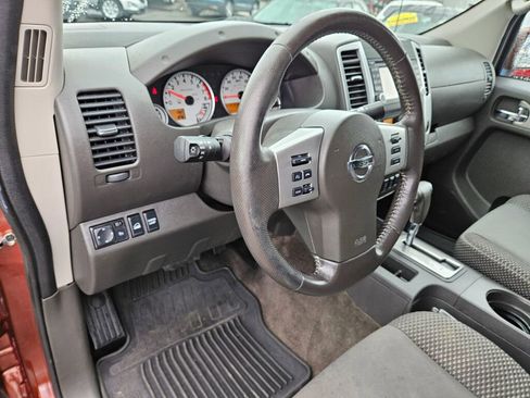 Used 2017 Nissan Frontier PRO-4X AWD/4WD image 16