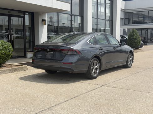 Used 2024 Honda Accord EX image 4