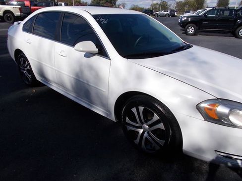 Used 2011 Chevrolet Impala LS image 11
