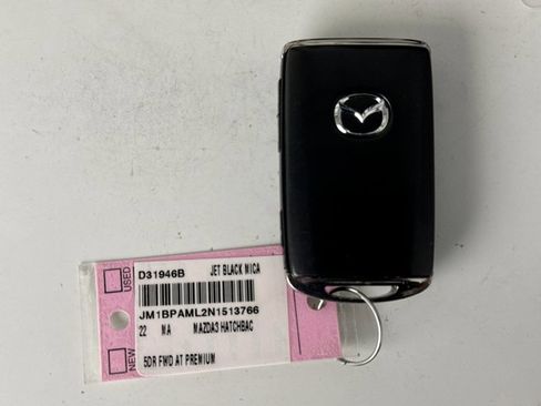 Used 2022 MAZDA MAZDA3 s image 11