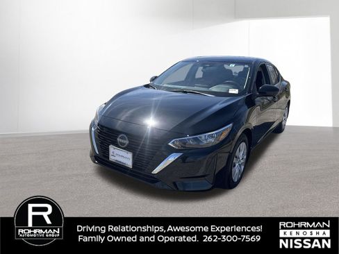 Certified 2025 Nissan Sentra S FWD image 2
