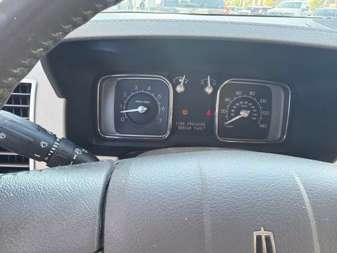 Used 2008 Lincoln MKX 2WD image 8